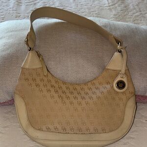 Vintage Dooney & Bourke Cream Hobo Monogram Shoulder Bag Gently Loved 90’s